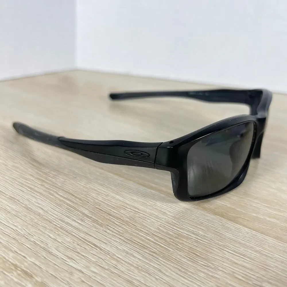 Oakley Chainlink OO9247-15 Sunglasses Polarized Black Lenses 57-17-138